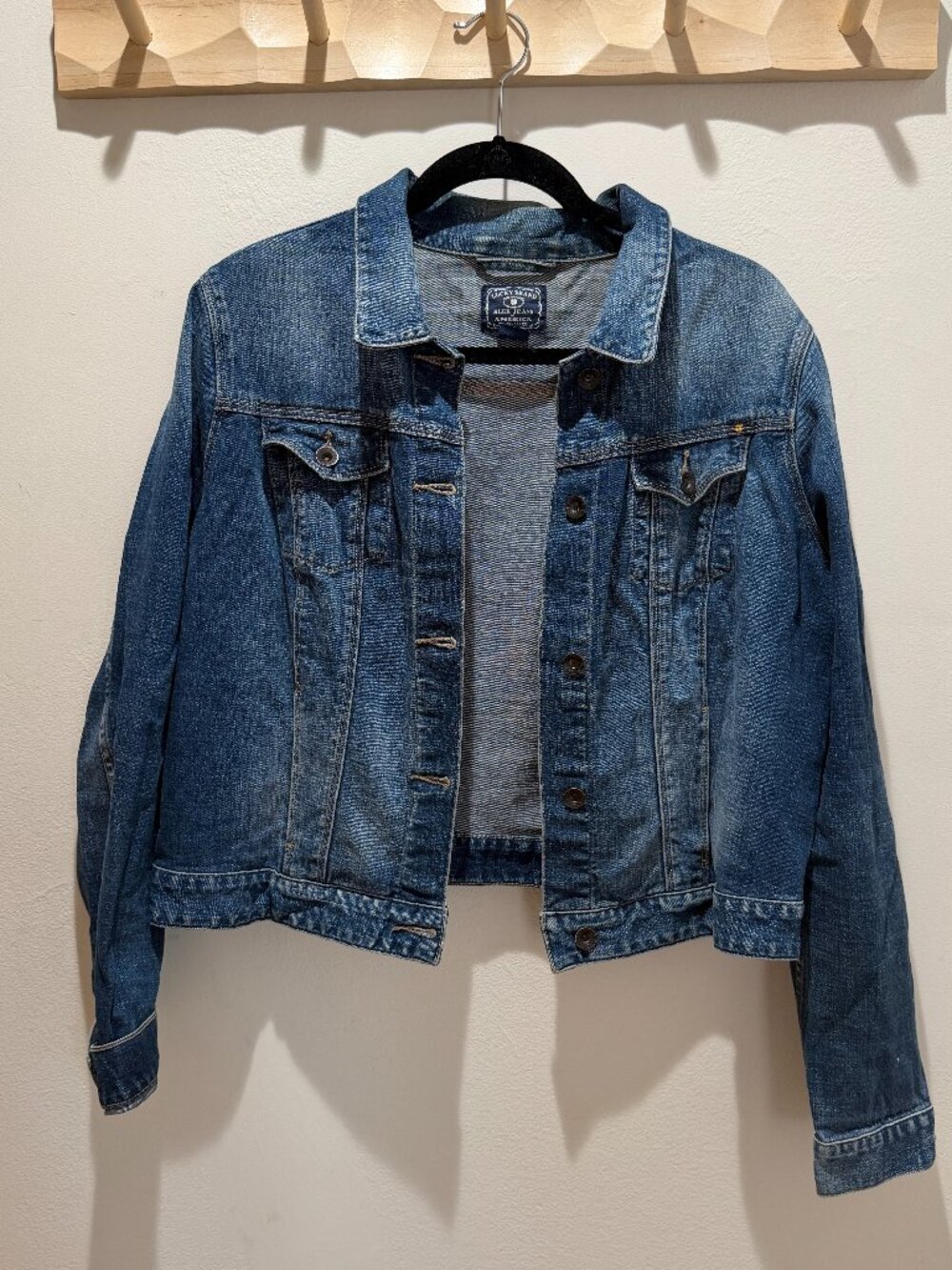 Lucky Brand Women's Denim Jacket Medium M Classic Trucker Jean Blue Cotton
